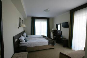 Фото номера Двухместный номер с 1 кроватью или 2 отдельными кроватями Отель Hotel Atena Wedding, Business &amp; Spa г. Цеханув 6